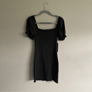 NWT Trixxi Black Smocked Bodycon Puff Sleeve Mini Dress Medium